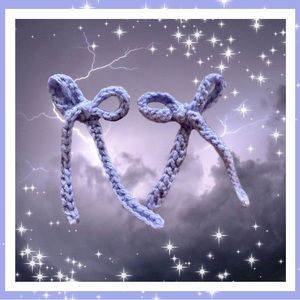 lavender crochet bows